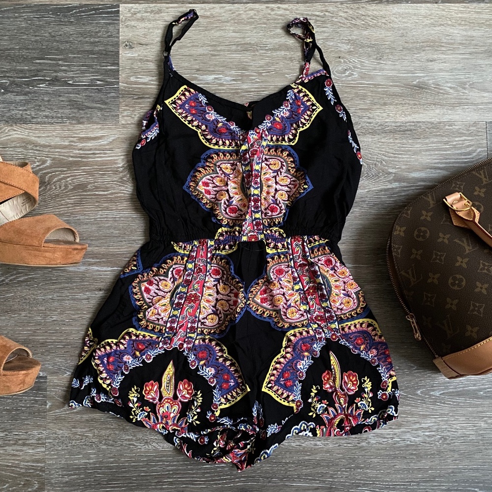 Lightweight Paisley Spaghetti Strap Romper with Pockets